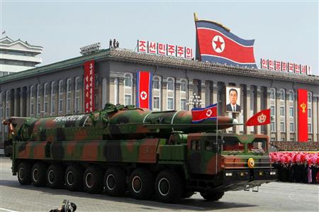 軍事パレードに登場した北朝鮮ミサイル