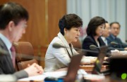 首席秘書官会議に臨む韓国の朴槿恵大統領／青瓦台ウェブサイトより（資料写真）