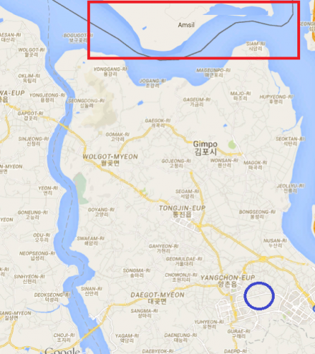 花火大会が行われた金浦市の湖水公園（右下の青丸）と北朝鮮（赤）の位置関係（画像：Googlemap）