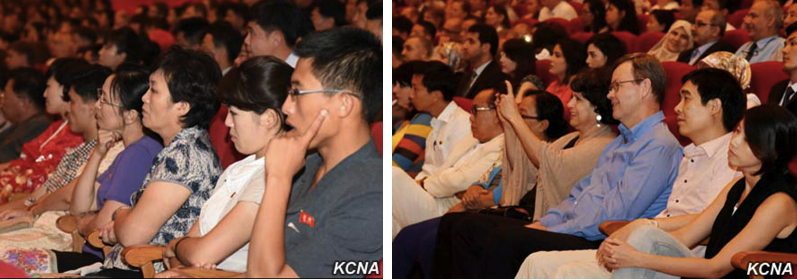 19日行われたライバッハの公演を鑑賞する北朝鮮住民（左）と駐在員と見られる観衆（右）／2015年8月19日朝鮮中央通信よりキャプチャー。