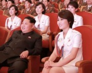 金正恩氏とモランボン楽団