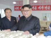 金正淑平壌製糸工場を現地指導した金正恩氏（2016年6月21日付労働新聞より）