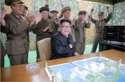 ムスダン発射実験を現地指導する金正恩氏（2016年6月23日付労働新聞より）