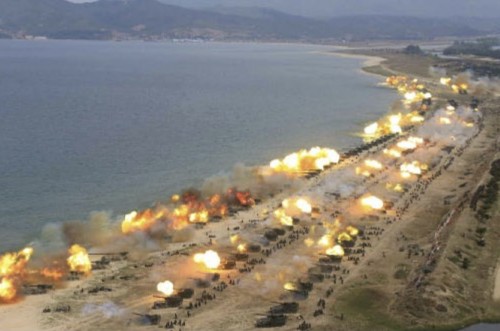 朝鮮人民軍軍種合同打撃示威（2017年4月26日付労働新聞より）