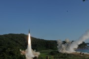 北朝鮮指導部打撃用の弾道ミサイル同時発射訓練（韓国軍合同参謀本部2017年7月5日付報道資料より）