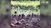 17日午後、炎天下の副業地で「シゴキ」を受ける北朝鮮兵士たち（デイリーNK）