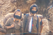 北朝鮮の女性兵士（アリランday）