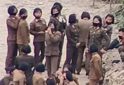 北朝鮮の女性兵士（アリランday）