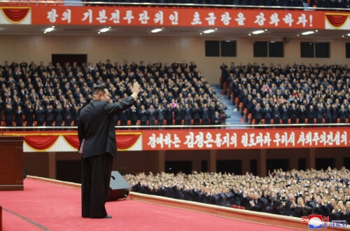 金正恩氏が朝鮮労働党第2回初級党書記大会を指導した（2022年3月1日付朝鮮中央通信）