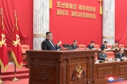 金正恩氏が労働党総会拡大会議を司会した（2022年12月27日付朝鮮中央通信）
