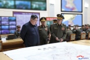 金正恩氏が北朝鮮軍指揮訓練所を訪れた（2023年8月31日付朝鮮中央通信）