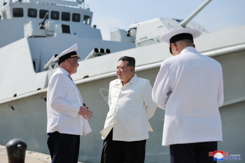 金正恩氏が海軍を視察した（2023年8月21日付朝鮮中央通信）
