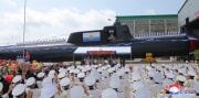 金正恩氏が戦術核攻撃潜水艦浸水式に参加した（2023年9月8日付朝鮮中央通信）