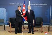 金正恩氏とプーチン氏が首脳会談を行った（2023年9月14日付朝鮮中央通信）