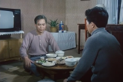比較的豊かだった時代の北朝鮮が描かれた映画『党員証』の一場面（朝鮮中央テレビ）