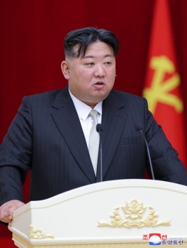 金正恩氏が労働党中央メンバーを激励した（2024年1月1日付朝鮮中央通信）