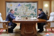 金正恩氏がロシア天然資源環境相と会見（2024年11月19日付朝鮮中央通信）