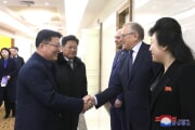 ロシアへ向け出発する北朝鮮の尹正浩対外経済相（2025年3月18日付朝鮮中央通信）