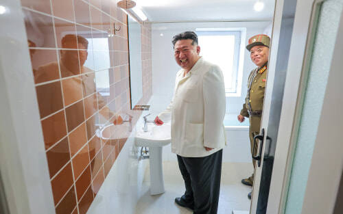 金正恩氏が楽園郡浅海養殖所の建設現場を現地指導した（2025年7月14日付労働新聞）