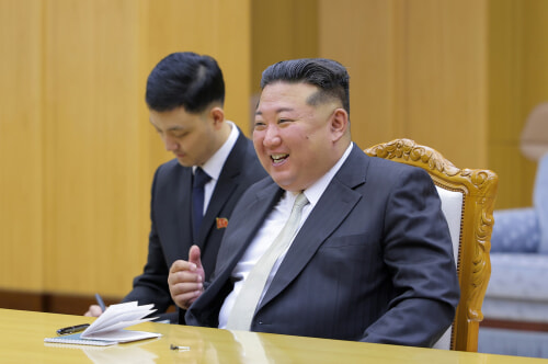 金正恩氏がロシアのウォロジン下院議長と会談した（2025年8月14日付労働新聞）